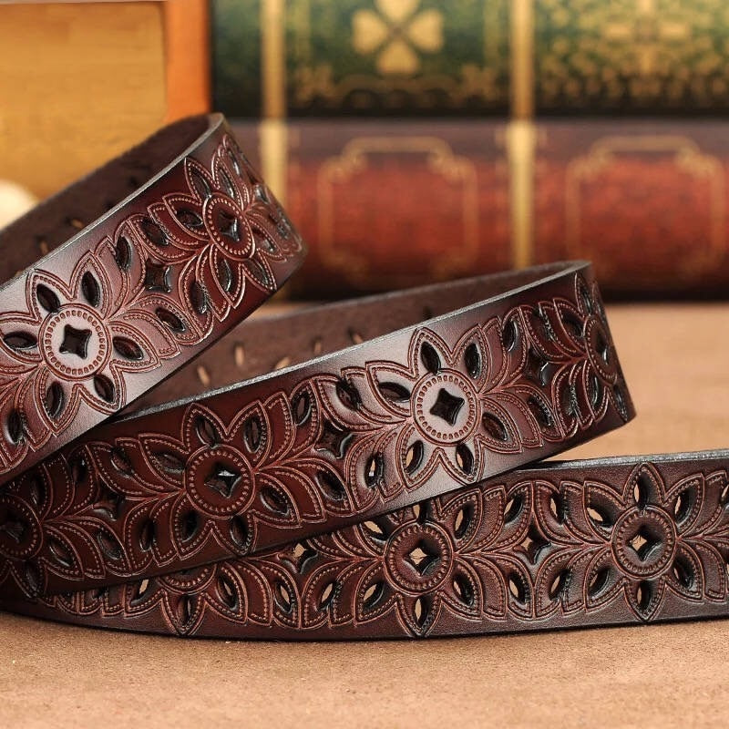 Cow genuine leather belt for women cow with Vintage pin buckle. Beautiful and nowhere to be found.